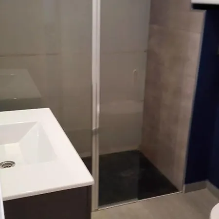 Edificio Lor Apartment
